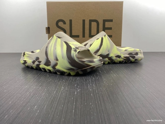 FZ5899 Slide Yeezy Adidas 0812